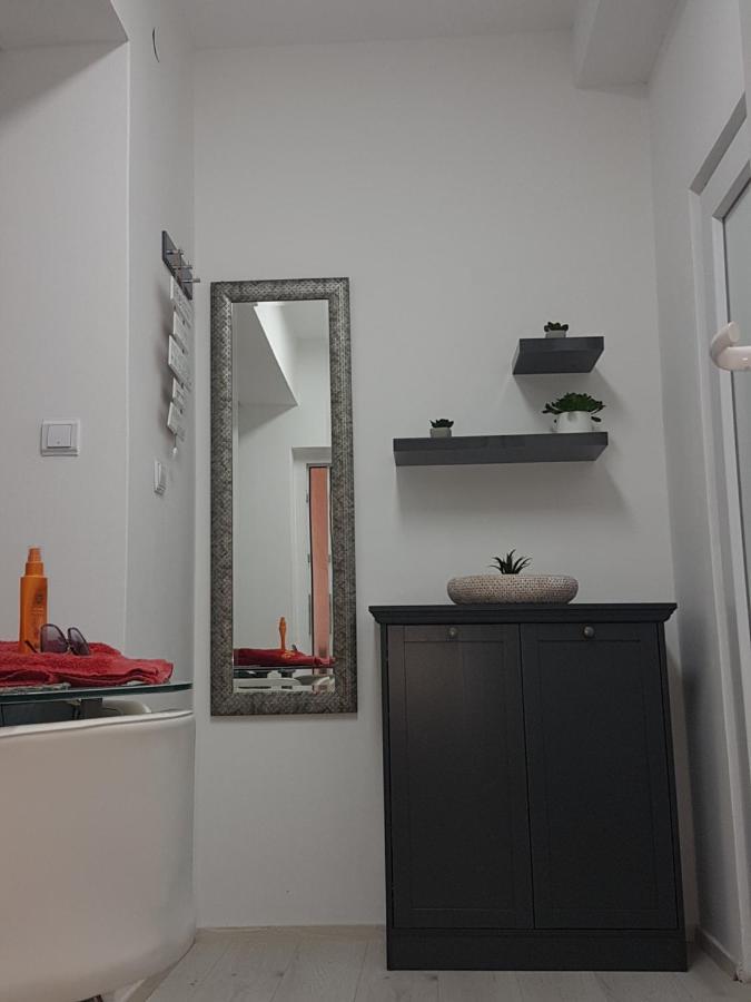 Apartma Irena ノヴィ・ヴィノドロスキー エクステリア 写真